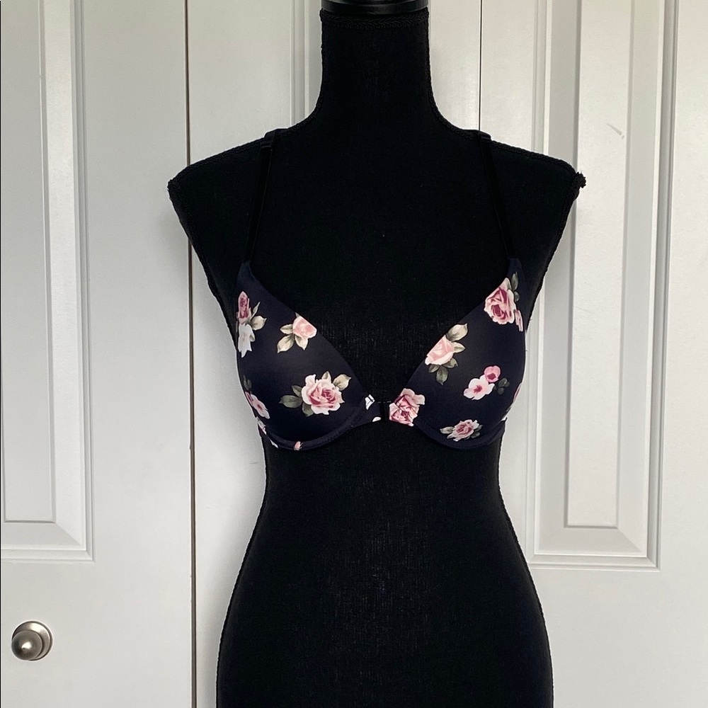 New Pink Victoria’s Secret 32C Wear Everywhere Floral Push-Up Bra